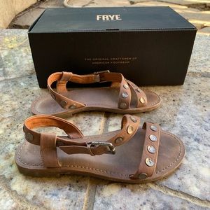FRYE Morgan Hammered stud flat leather sandals